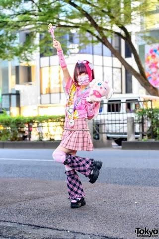 Photos taken from TokyoFashion.com